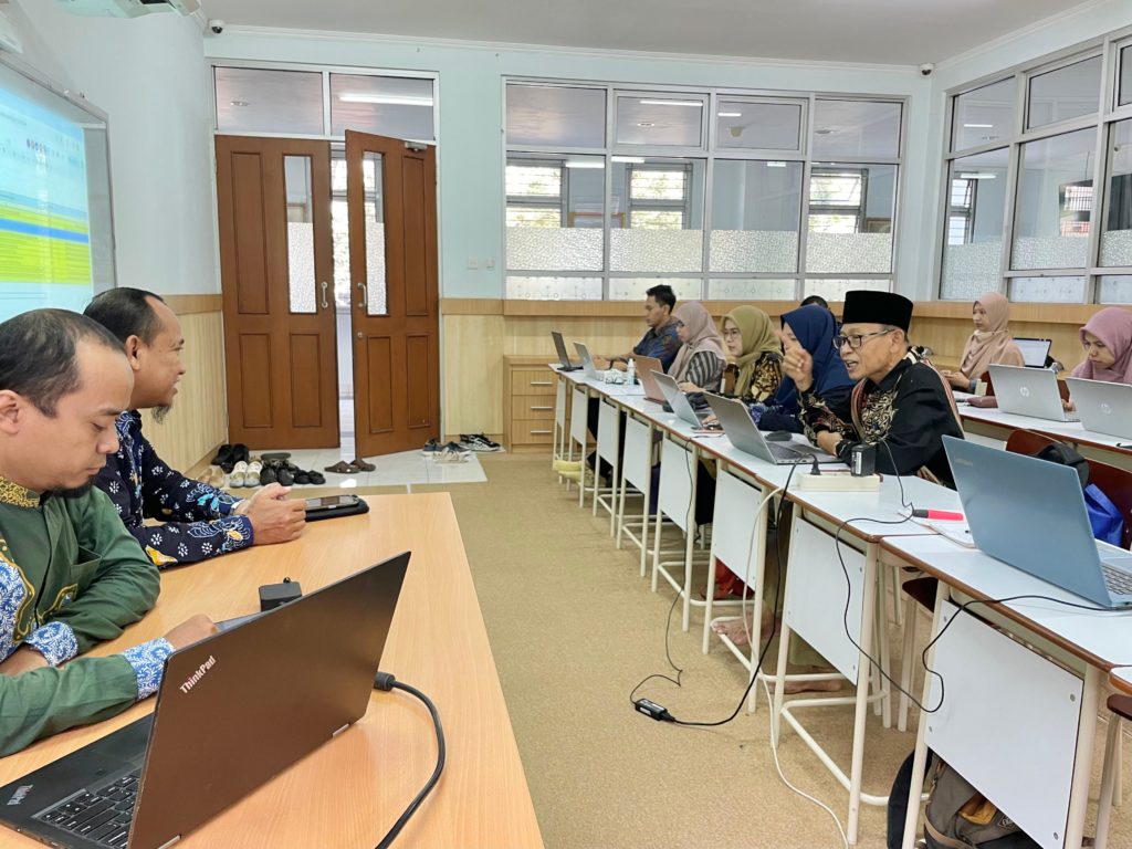 Dekan FITK Aktif Dampingi Proses Akreditasi Prodi TBI UIN Maulana Malik Ibrahim Malang